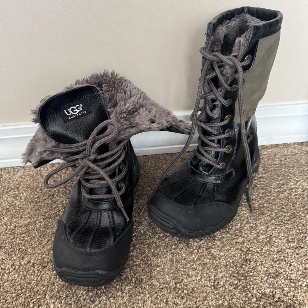 UGG Women's Black and Tan Winter Boots